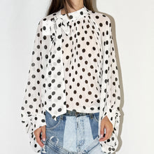 Load image into Gallery viewer, POLKA DOT SHIRT PLISSÈ