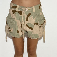 Load image into Gallery viewer, CAMO CARGO SHORT