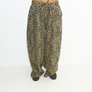 LEOPARD BAGGY PANTS