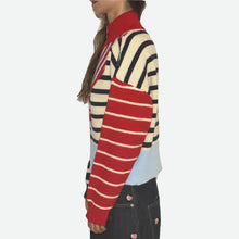 Load image into Gallery viewer, GRAPHIC SWEATER