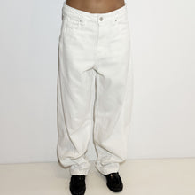 Load image into Gallery viewer, FAYE JEANS
