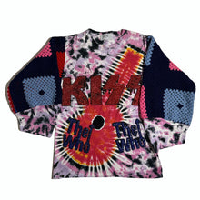 Load image into Gallery viewer, EMBROIDERED TSHIRT &quot;KISS&quot;